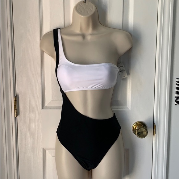 Express Other - Beautiful one piece bathing suit